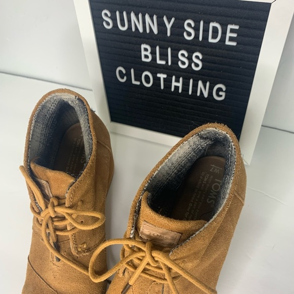 Toms Women’s Brown Rust Dessert Wedge Suede Ankle Booties Size 7 - Picture 4 of 16